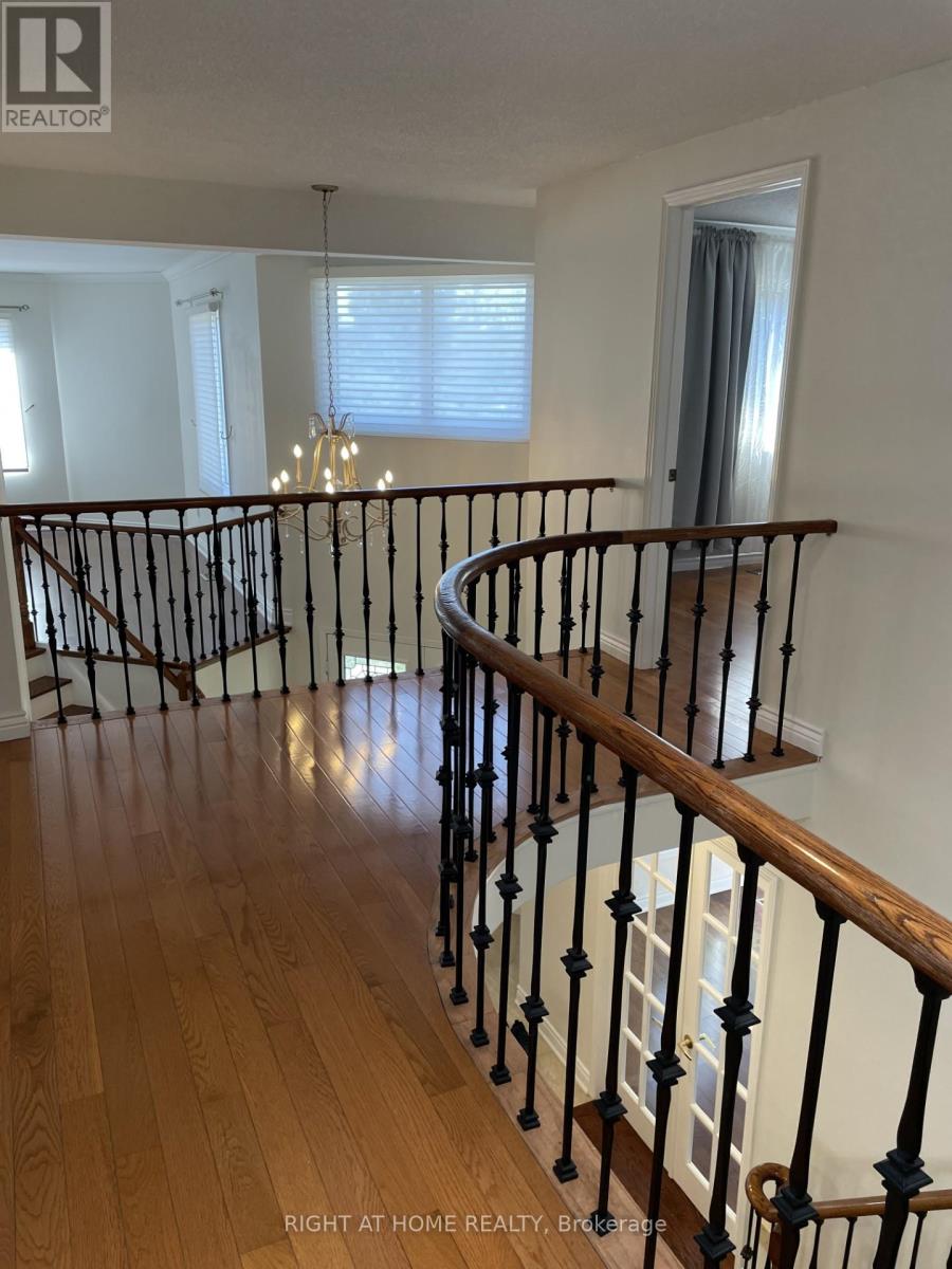 4497 Tavistock Court, Mississauga, Ontario L5M 4G7 - Photo 14 - W13166456