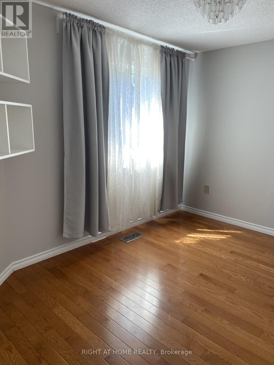4497 Tavistock Court, Mississauga, Ontario L5M 4G7 - Photo 17 - W13166456
