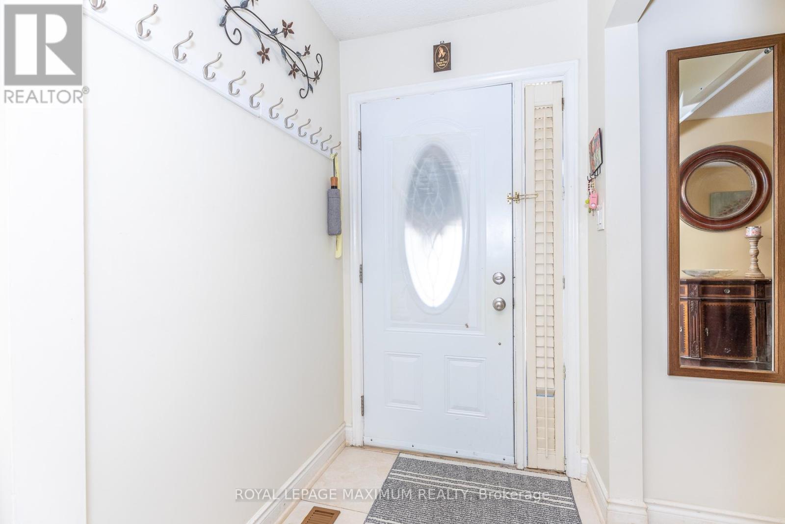 157 Misty Meadows Drive, Vaughan, Ontario  L4L 3V6 - Photo 5 - N13166716