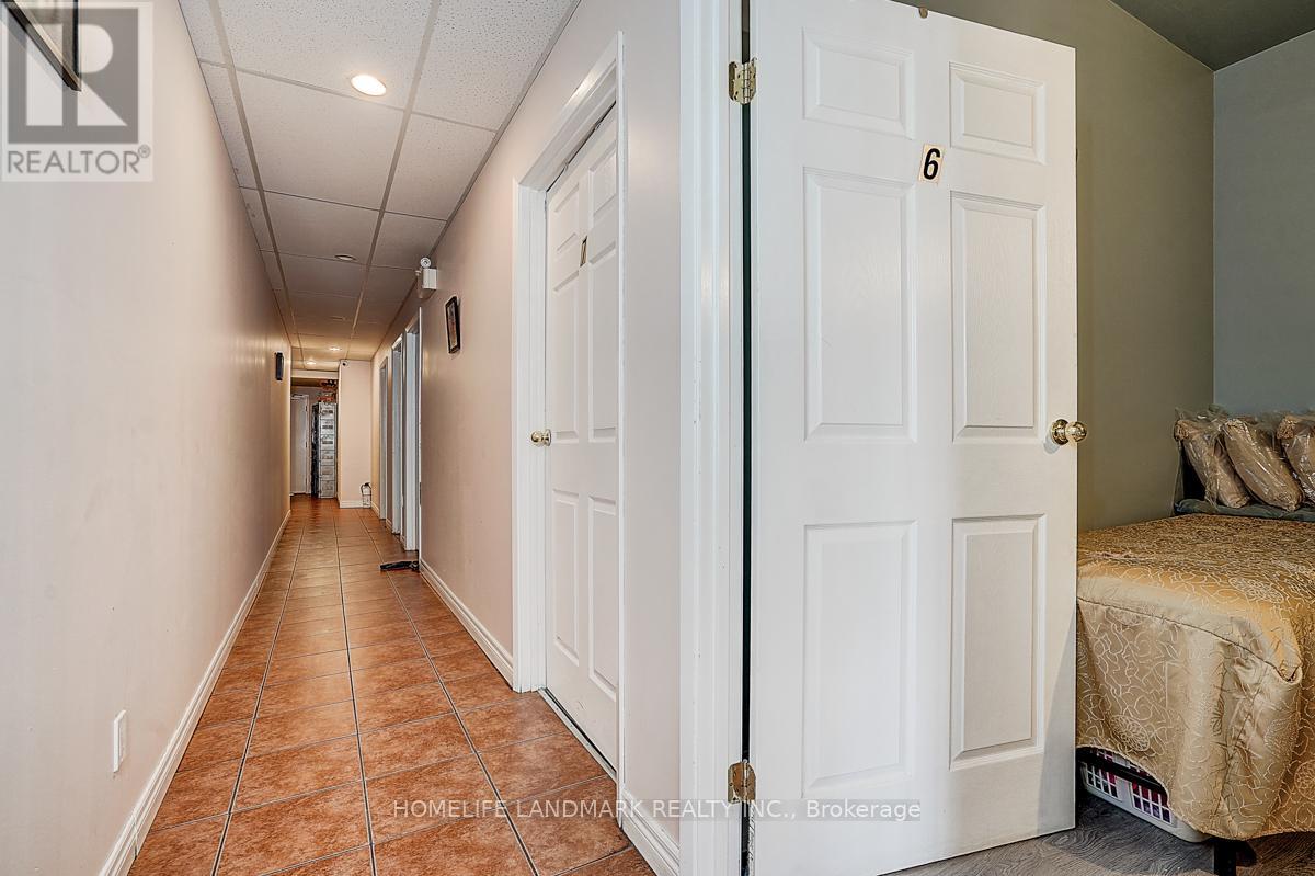 2819 Lake Ashore Boulevard W, Toronto, Ontario  M8V 1H6 - Photo 20 - W13166670