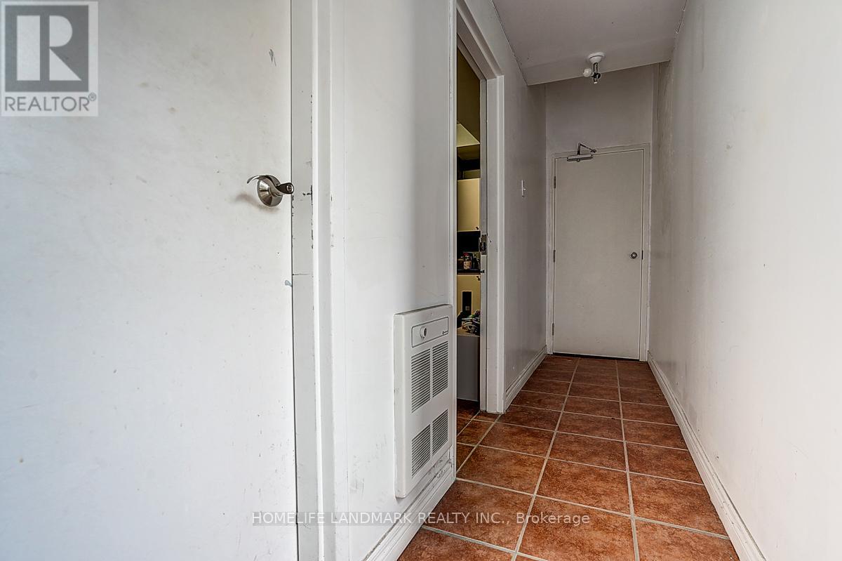 2819 Lake Ashore Boulevard W, Toronto, Ontario  M8V 1H6 - Photo 27 - W13166670