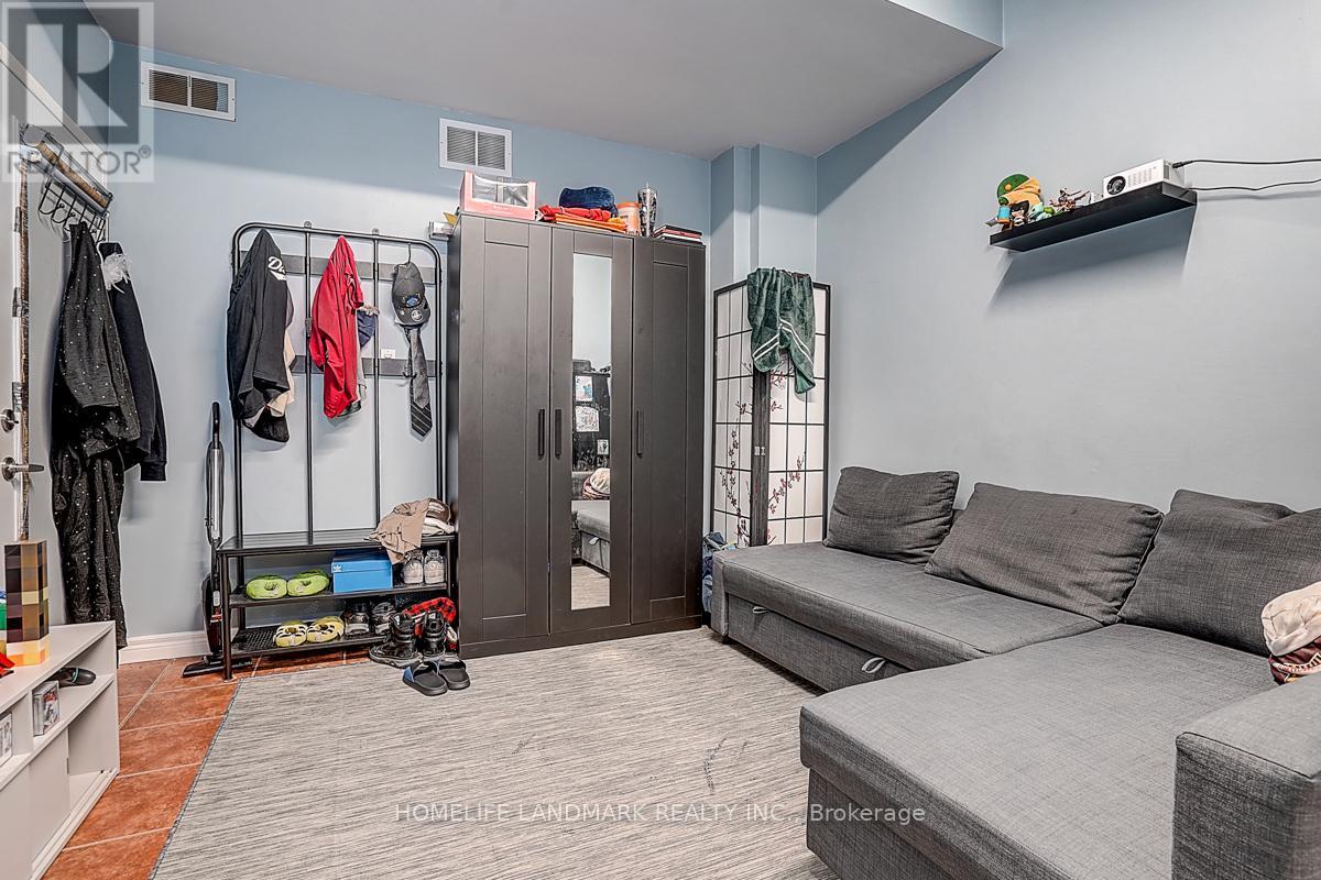2819 Lake Ashore Boulevard W, Toronto, Ontario  M8V 1H6 - Photo 31 - W13166670