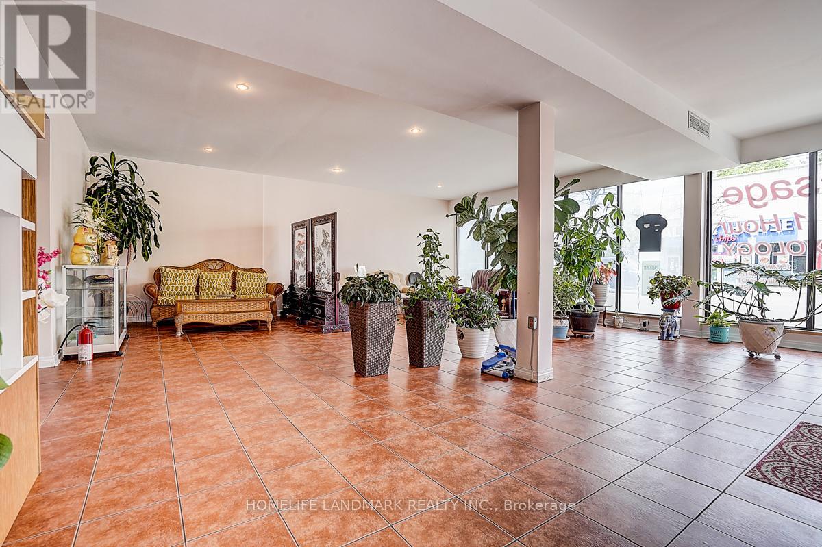 2819 Lake Ashore Boulevard W, Toronto, Ontario  M8V 1H6 - Photo 6 - W13166670