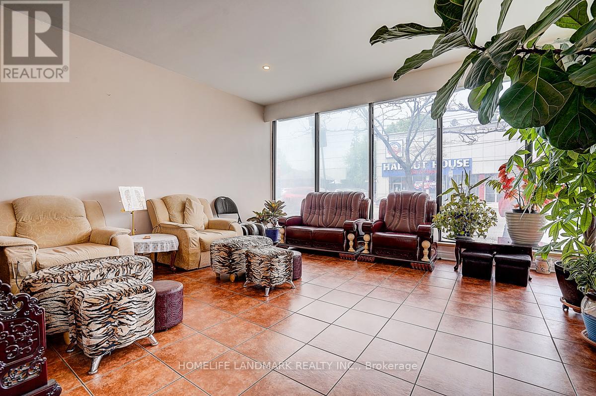 2819 Lake Ashore Boulevard W, Toronto, Ontario  M8V 1H6 - Photo 9 - W13166670