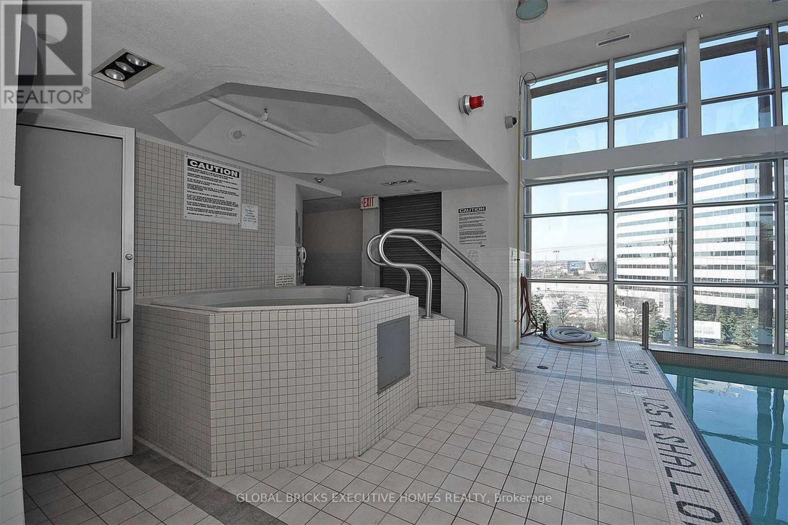 2108 - 220 Burnhamthorpe Road W, Mississauga, Ontario  L5B 4N4 - Photo 20 - W13166674
