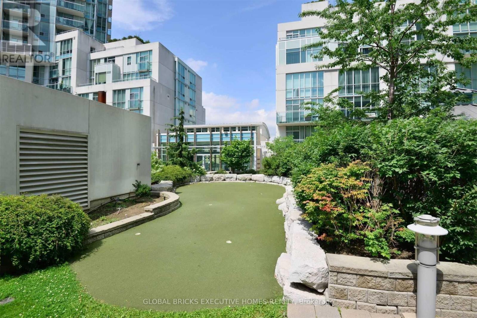 2108 - 220 Burnhamthorpe Road W, Mississauga, Ontario  L5B 4N4 - Photo 25 - W13166674
