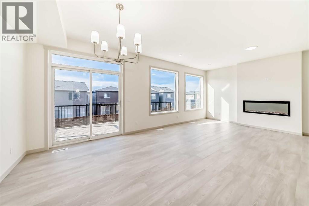31 Lucas Passage NW, Calgary, Alberta  T3P 1Z4 - Photo 7 - A2283547