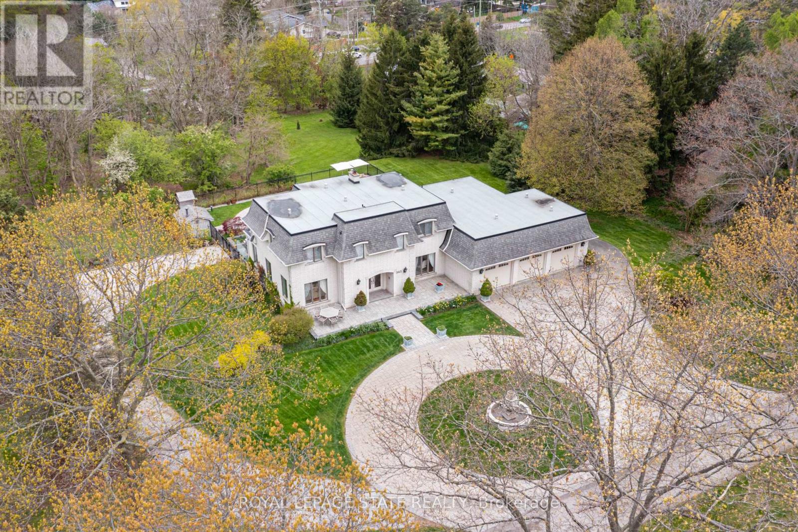 342 Mountain Brow Road, Hamilton, Ontario  L7P 5A3 - Photo 3 - X13166680