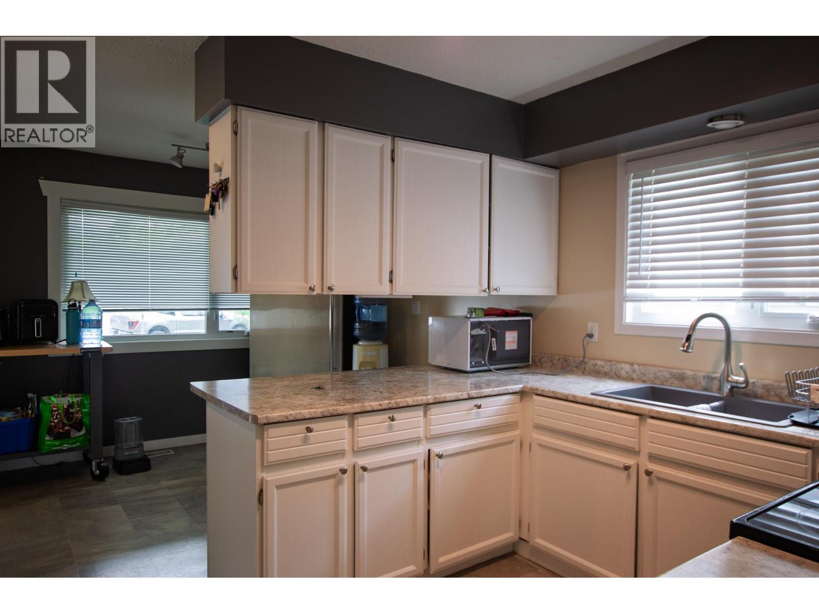 774 Ochakwin Crescent, Prince George, British Columbia  V2M 5P3 - Photo 7 - R3127195