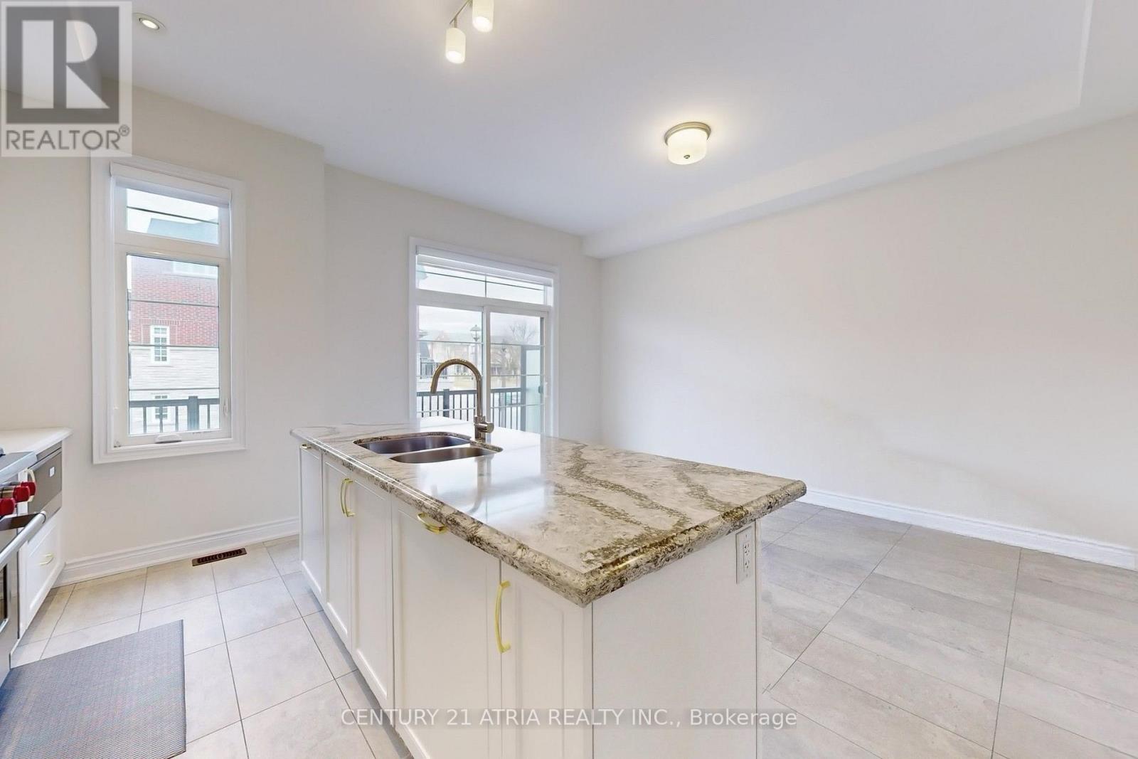 67 Yorkton Boulevard, Markham, Ontario  L6C 0Y8 - Photo 10 - N13161128