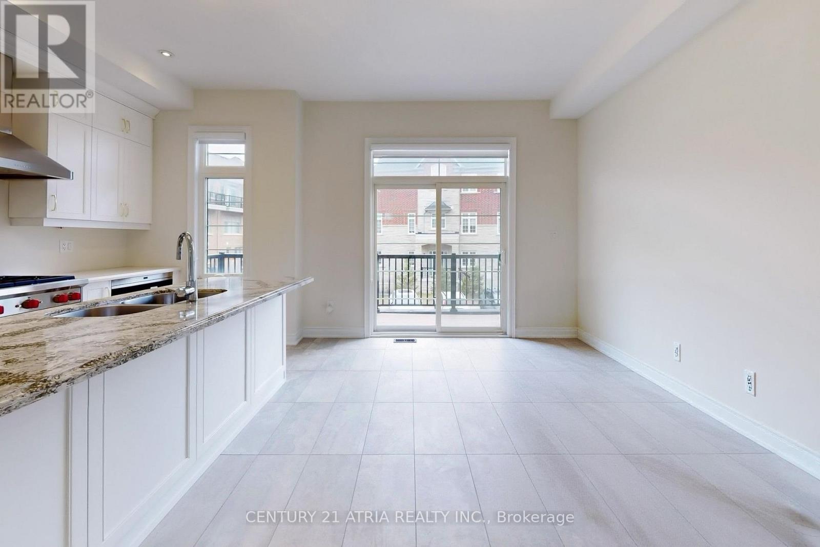 67 Yorkton Boulevard, Markham, Ontario  L6C 0Y8 - Photo 8 - N13161128