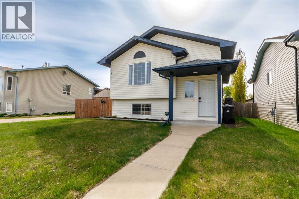 4458 54a Avenue, Innisfail, Alberta  T4G 1Y3 - Photo 1 - A2314178