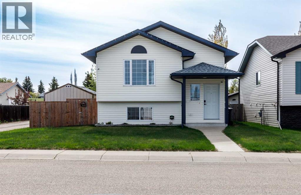 4458 54a Avenue, Innisfail, Alberta  T4G 1Y3 - Photo 2 - A2314178