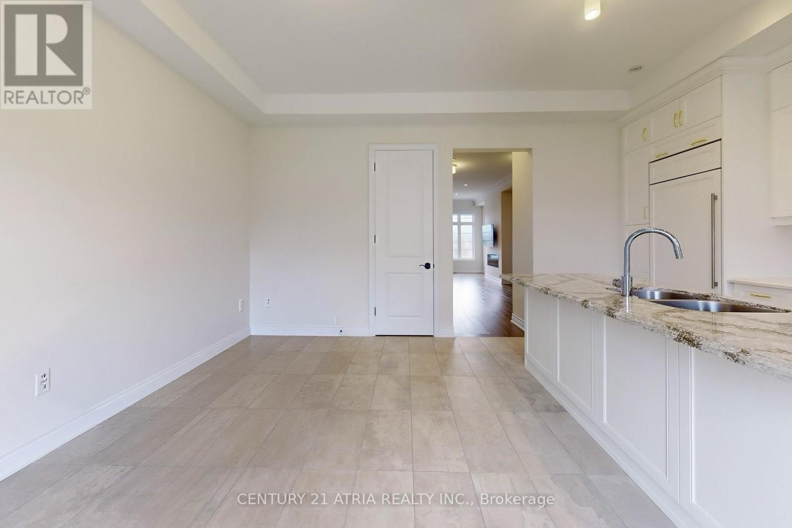 67 Yorkton Boulevard, Markham, Ontario  L6C 0Y8 - Photo 7 - N13161128