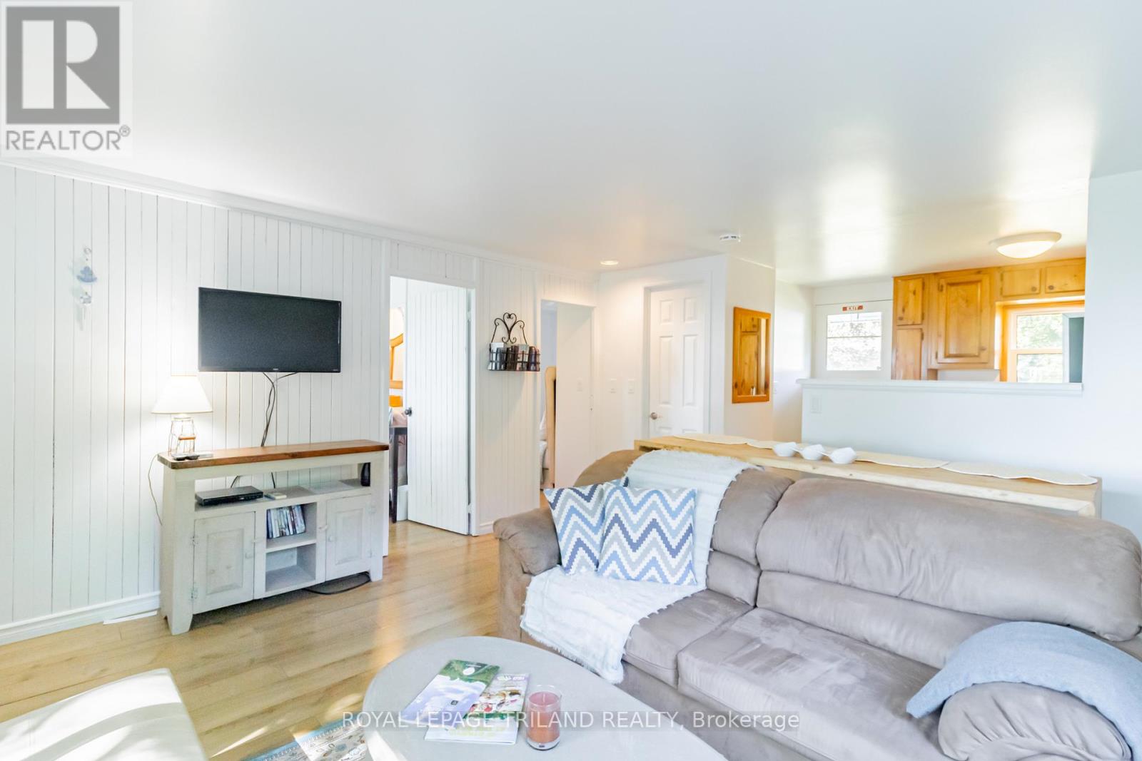 73071 Ducharme Beach Road, Bluewater, Ontario  N0M 2T0 - Photo 30 - X13166754