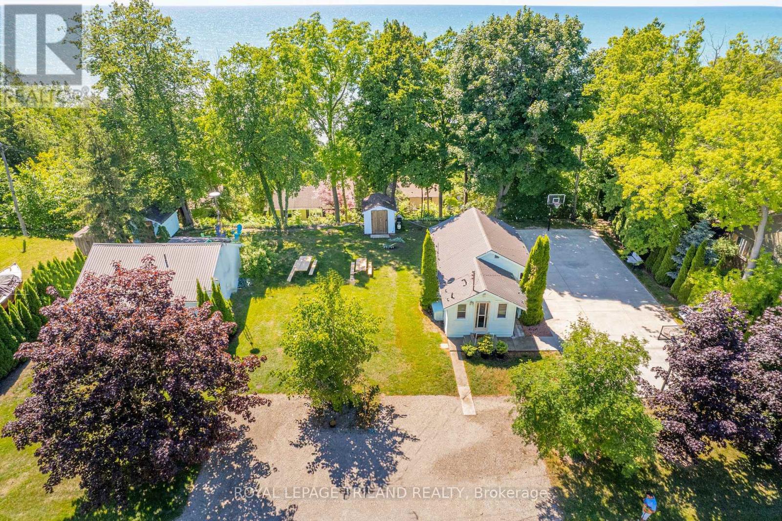 73071 Ducharme Beach Road, Bluewater, Ontario  N0M 2T0 - Photo 39 - X13166754