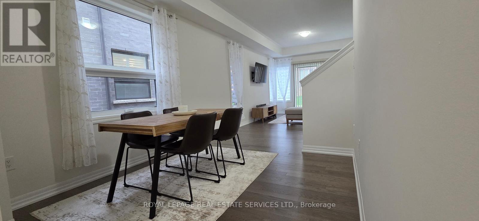 150 William Booth Avenue, Newmarket, Ontario  L3X 0K7 - Photo 2 - N13166764