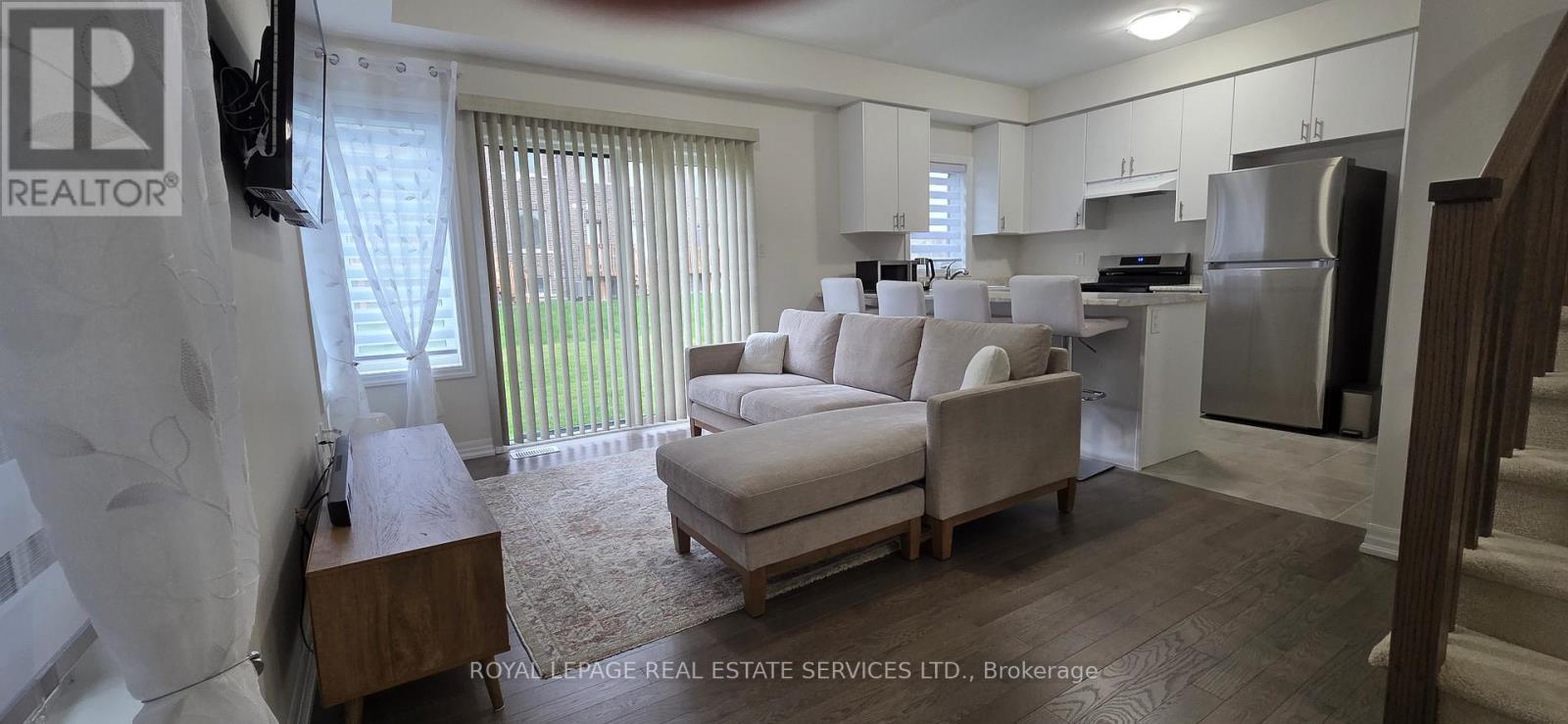 150 William Booth Avenue, Newmarket, Ontario  L3X 0K7 - Photo 4 - N13166764