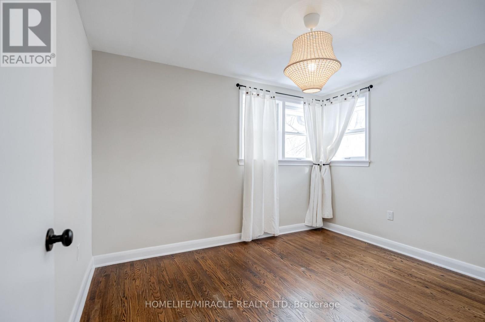 A - 34 Elizabeth Street S, Brampton, Ontario  L6Y 1R1 - Photo 13 - W13166752