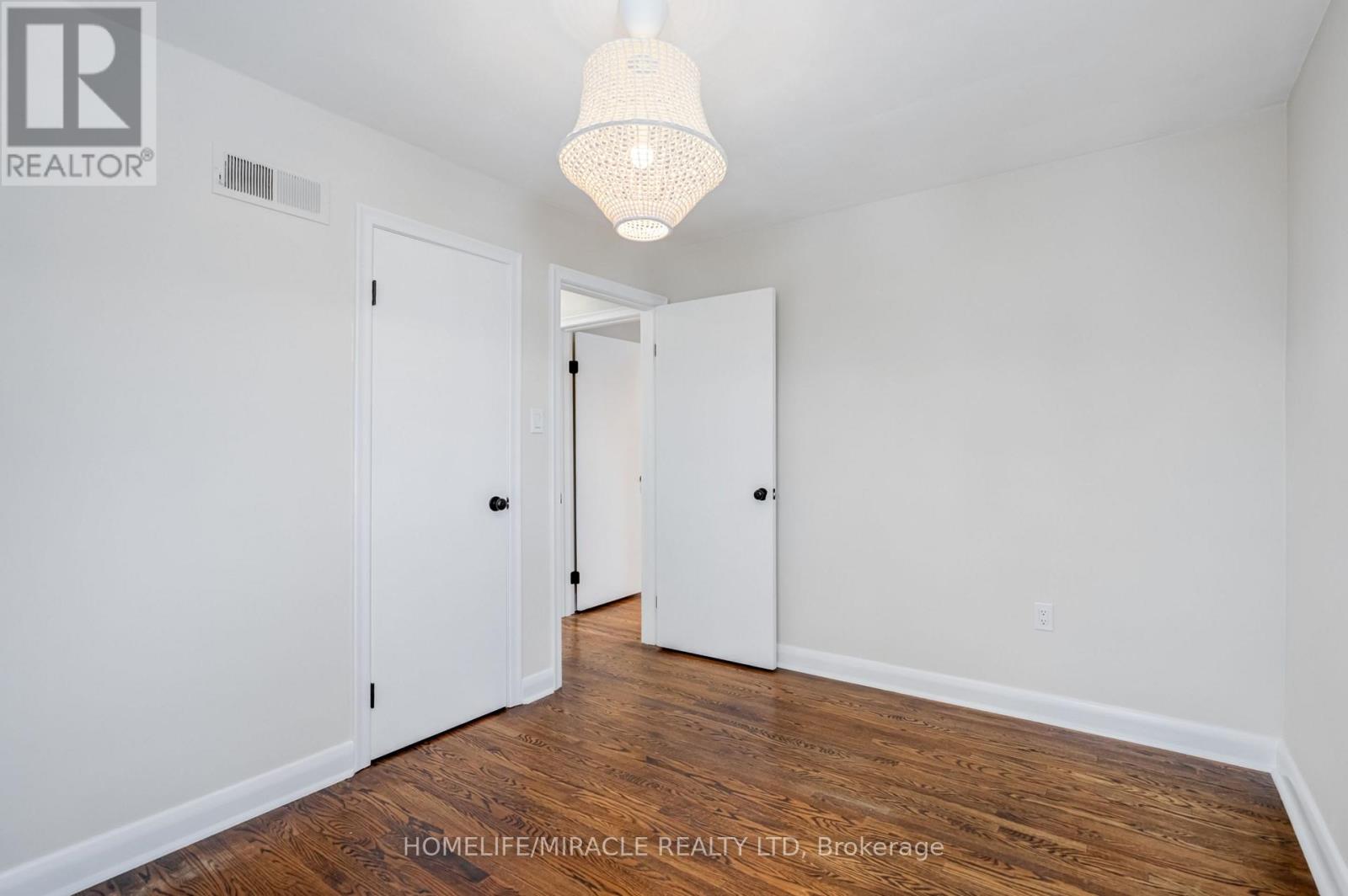 A - 34 Elizabeth Street S, Brampton, Ontario  L6Y 1R1 - Photo 14 - W13166752