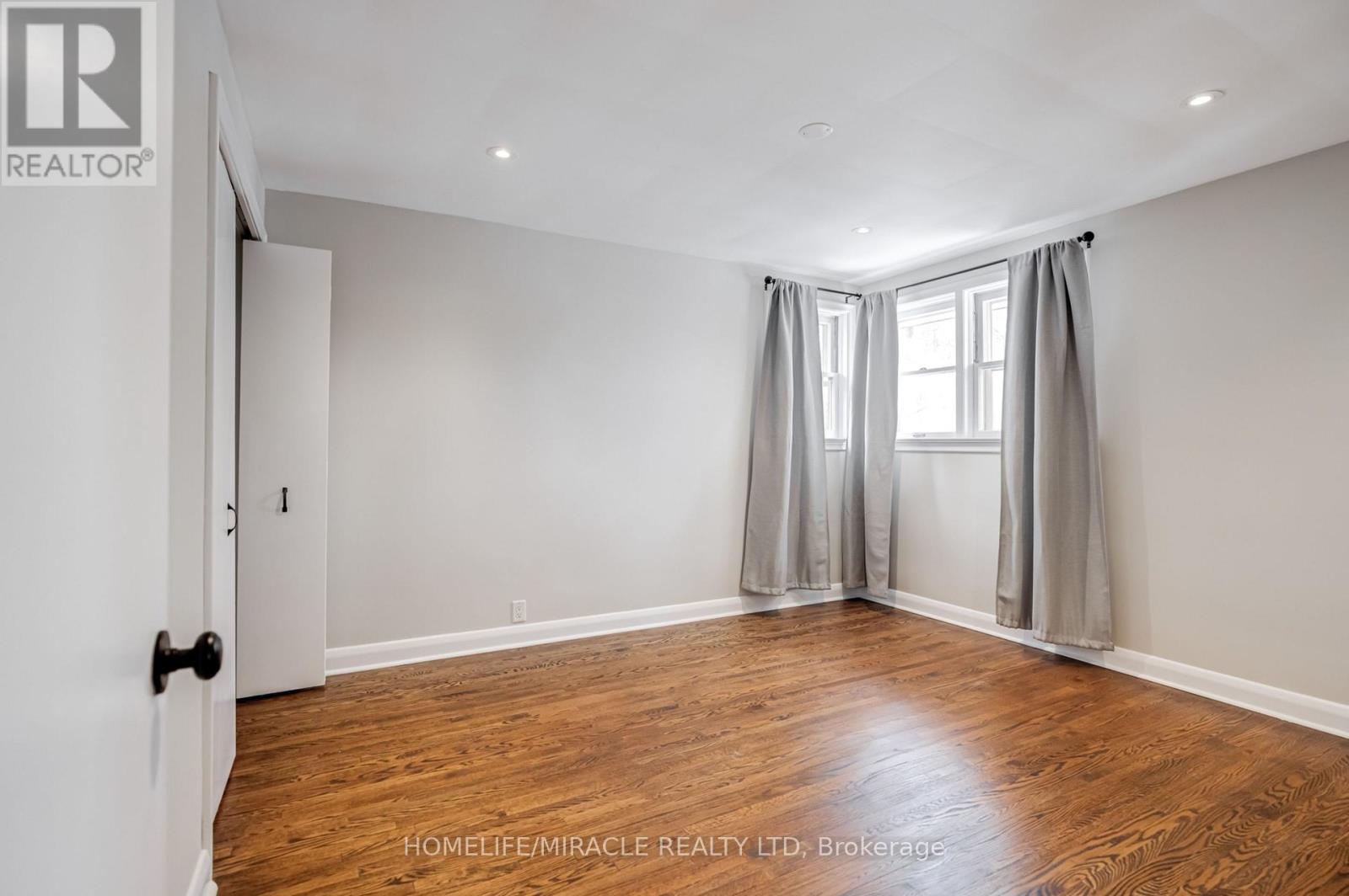A - 34 Elizabeth Street S, Brampton, Ontario  L6Y 1R1 - Photo 9 - W13166752