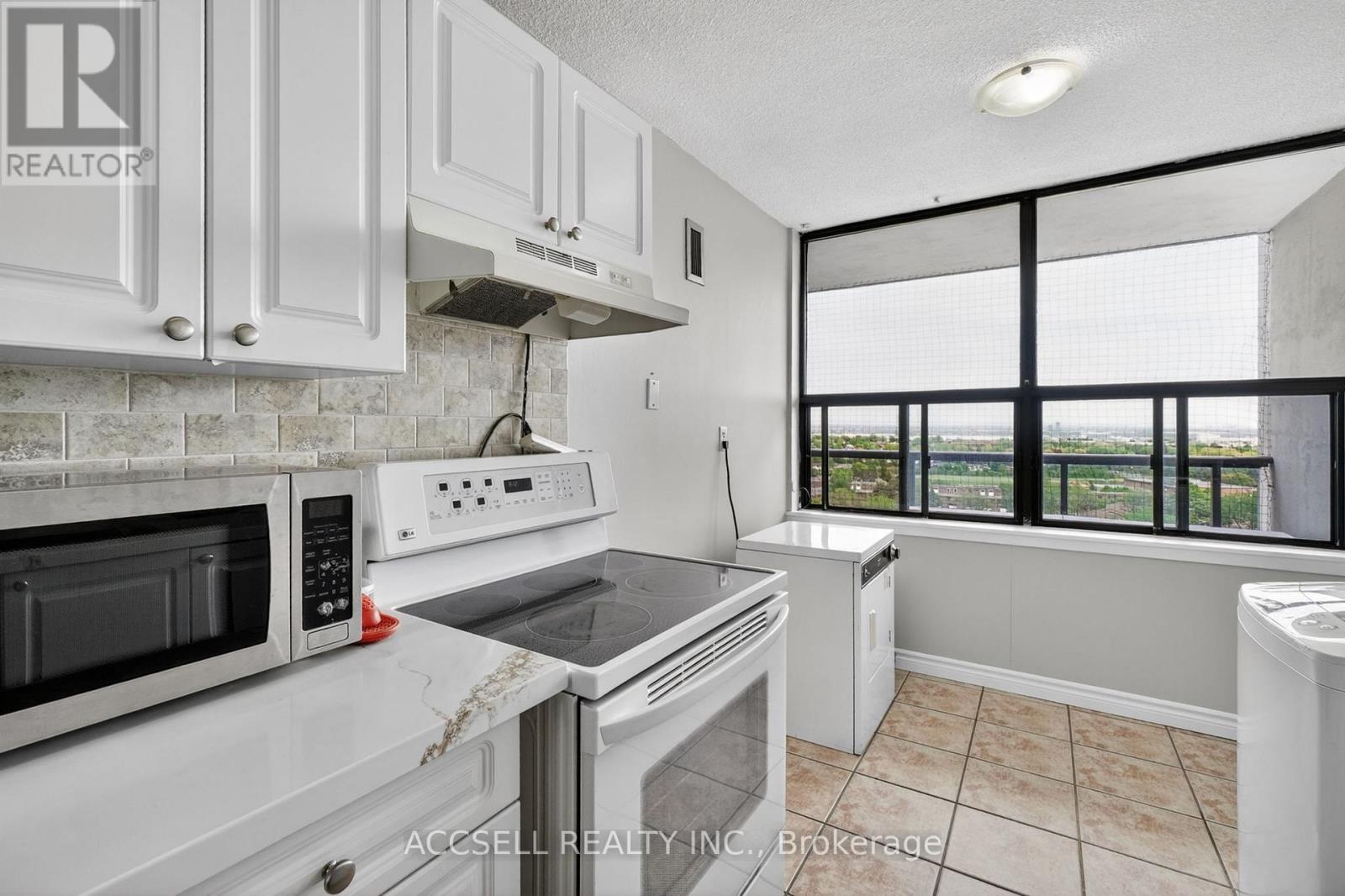 1607 - 17 Knightsbridge Road, Brampton, Ontario L6T 3X9 - Photo 20 - W13166760