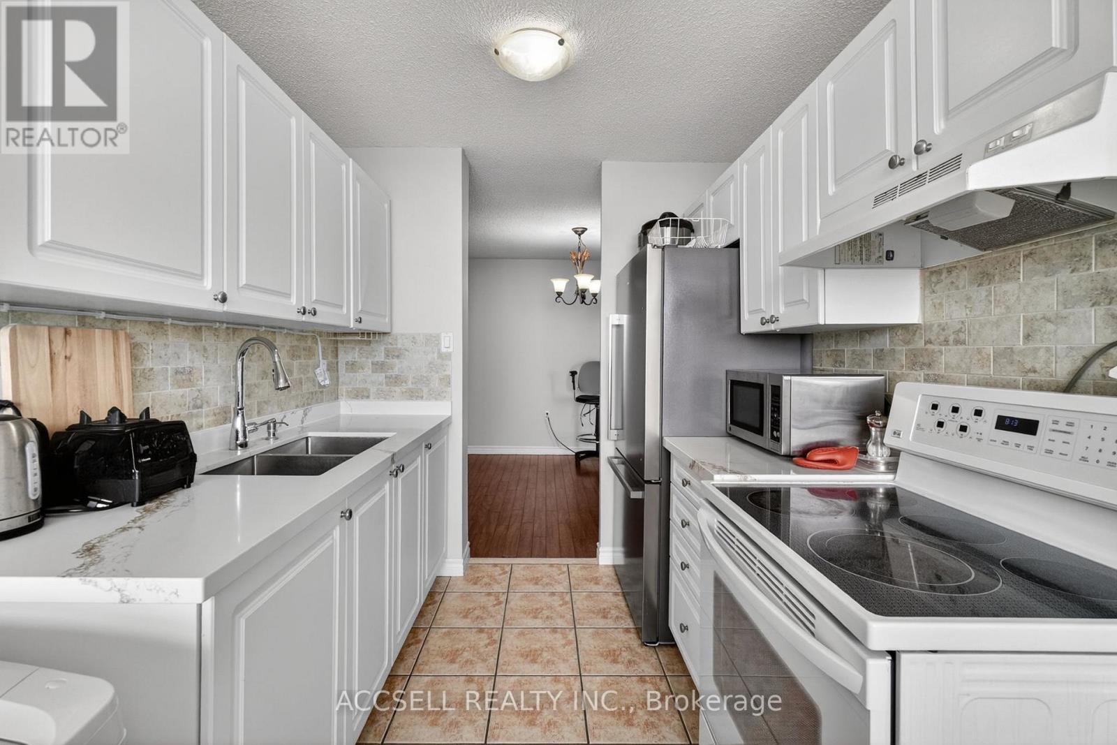 1607 - 17 Knightsbridge Road, Brampton, Ontario L6T 3X9 - Photo 23 - W13166760
