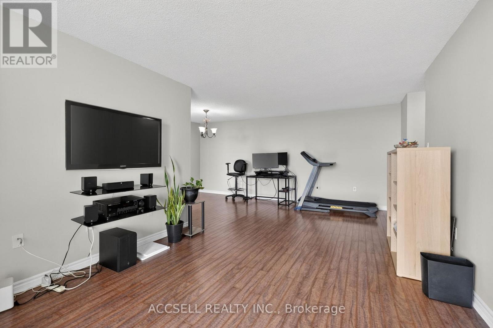 1607 - 17 Knightsbridge Road, Brampton, Ontario L6T 3X9 - Photo 9 - W13166760