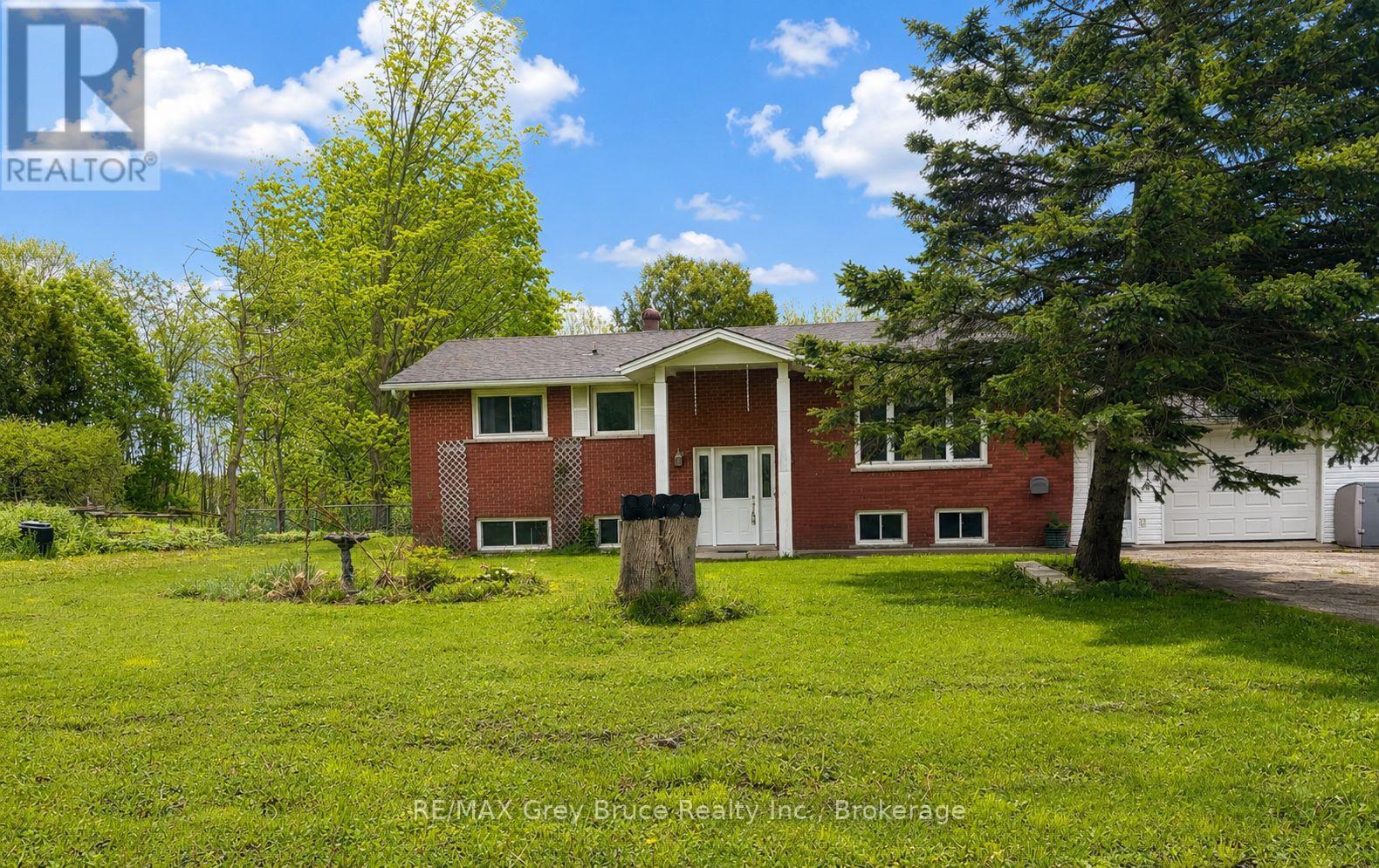 105 MAPLE GROVE LANE, Georgian Bluffs, Ontario