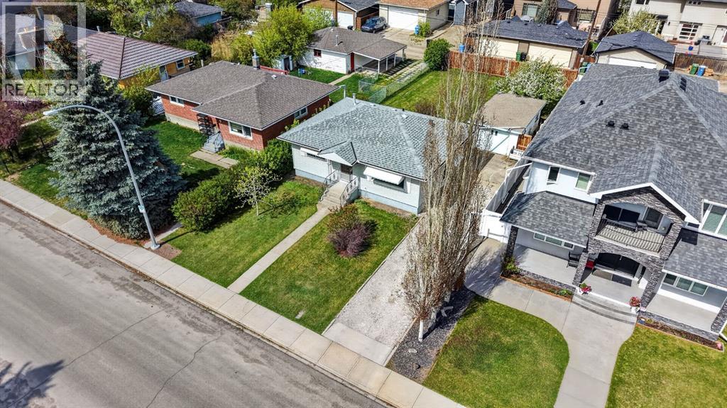 2820 Cochrane Road NW, Calgary, Alberta  T2M 4J2 - Photo 3 - A2312414
