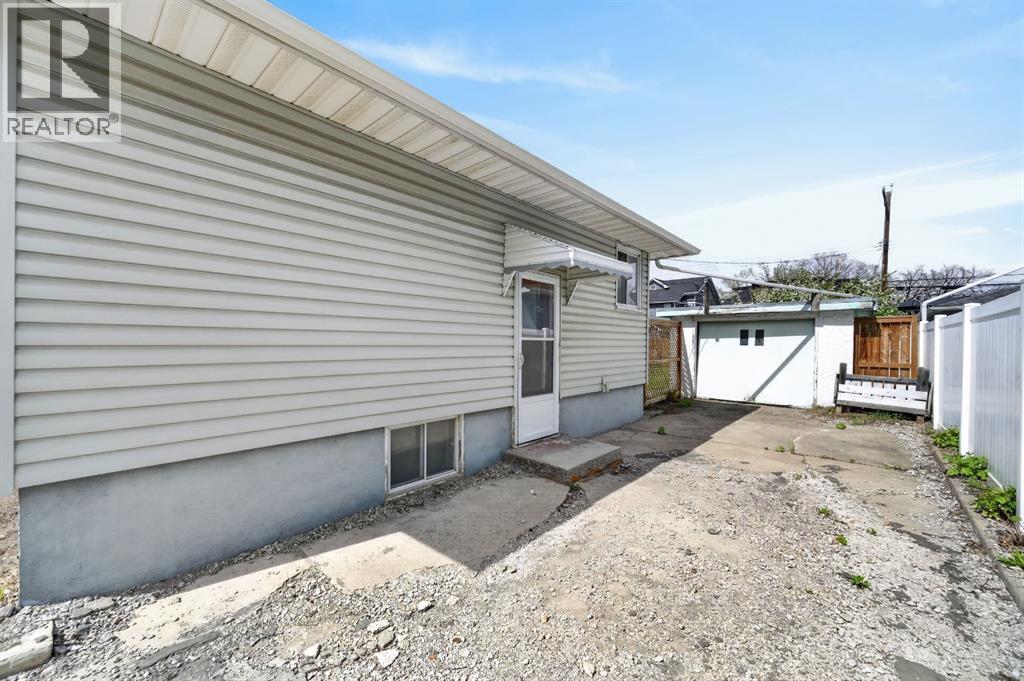 2820 Cochrane Road NW, Calgary, Alberta  T2M 4J2 - Photo 30 - A2312414