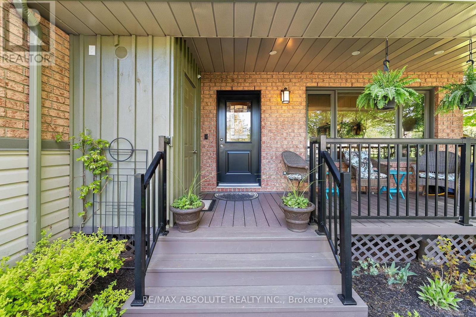 864 Centre Street, Mcnab/braeside, Ontario  K0A 1G0 - Photo 2 - X13164908
