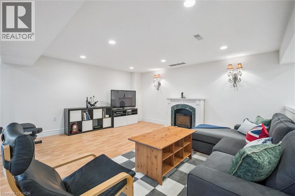 6 Fourseasons Drive, Hamilton, Ontario  L8E 5Y5 - Photo 35 - 40832990