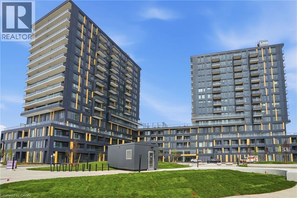4878 POWERS Common Unit# C711, Burlington, Ontario