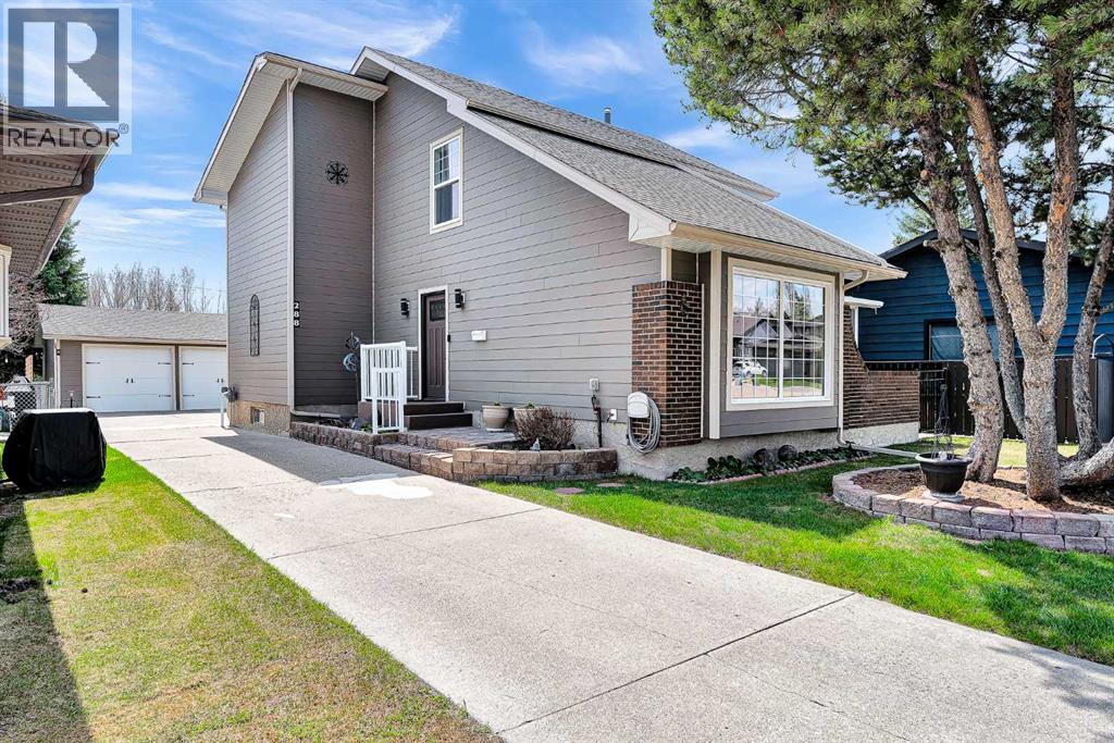 288 Deer Run Crescent SE, Calgary, Alberta
