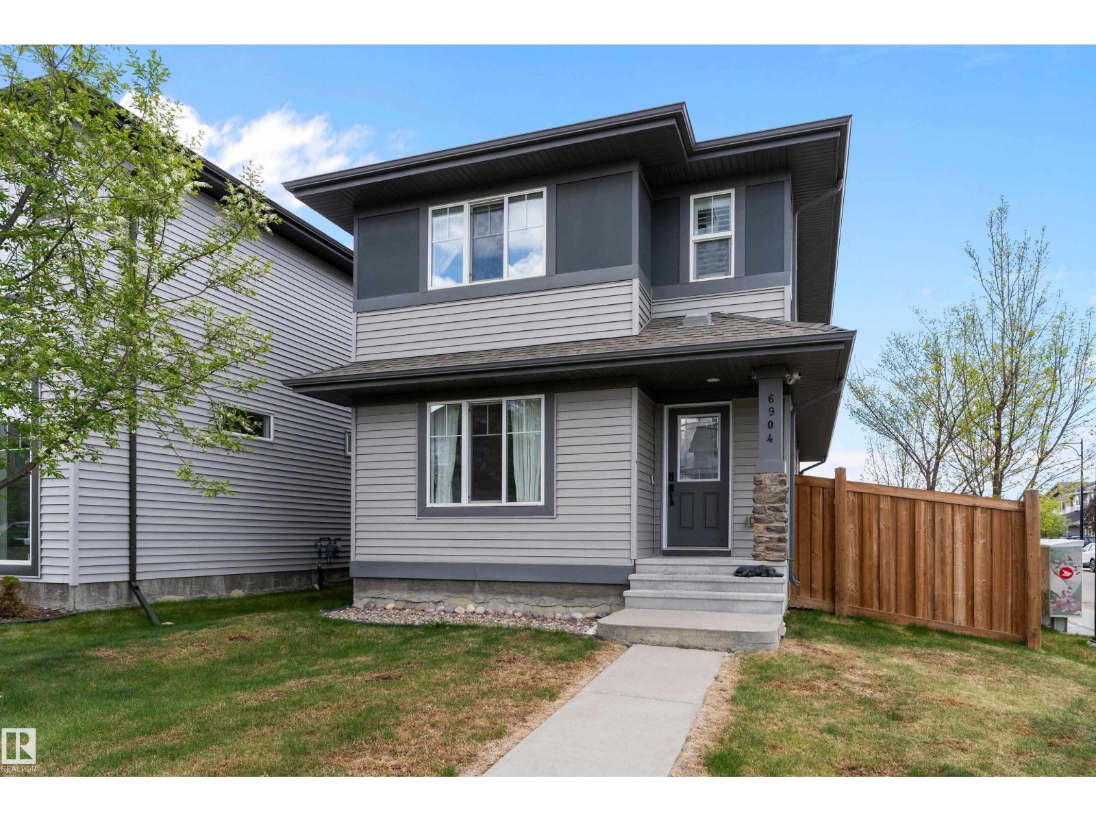 6904 Cardinal WD SW, edmonton, Alberta