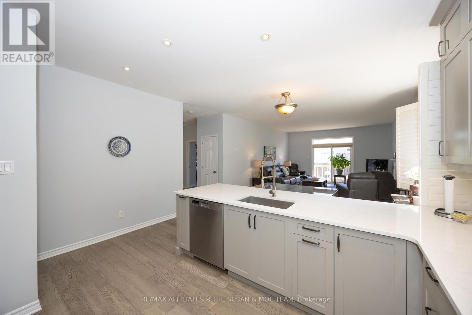 80 Black Bear Way, Ottawa, Ontario  K2S 2G6 - Photo 11 - X13166814