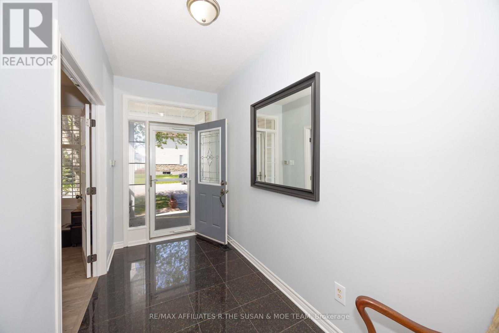 80 Black Bear Way, Ottawa, Ontario  K2S 2G6 - Photo 5 - X13166814