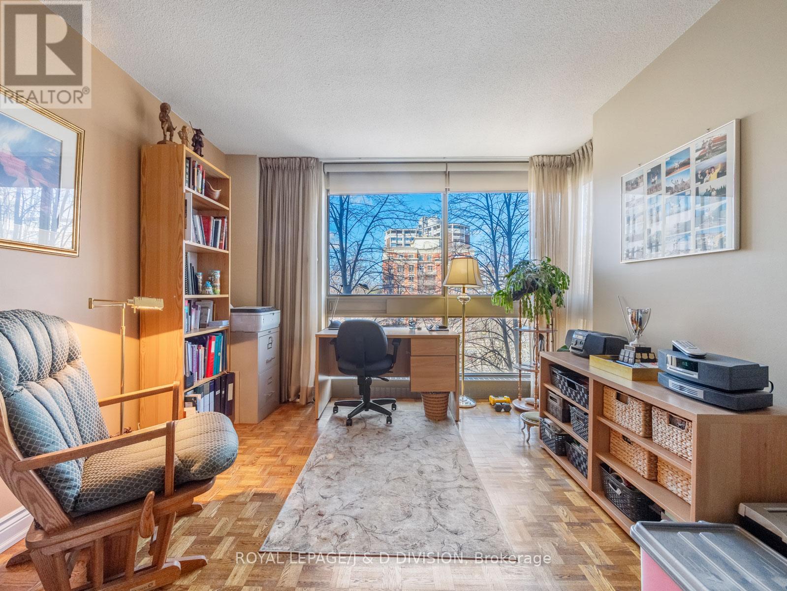 804 - 63 St Clair Avenue W, Toronto, Ontario  M4V 2Y9 - Photo 19 - C13047864