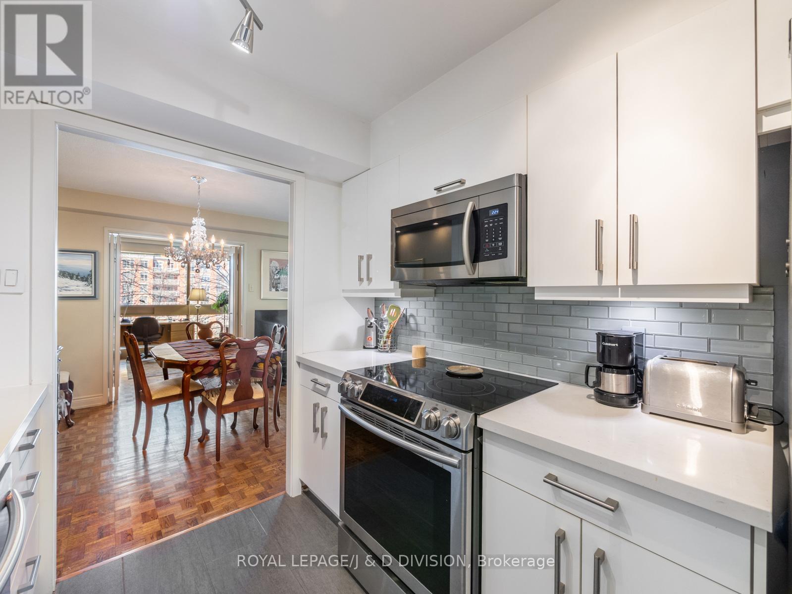 804 - 63 St Clair Avenue W, Toronto, Ontario  M4V 2Y9 - Photo 17 - C13047864