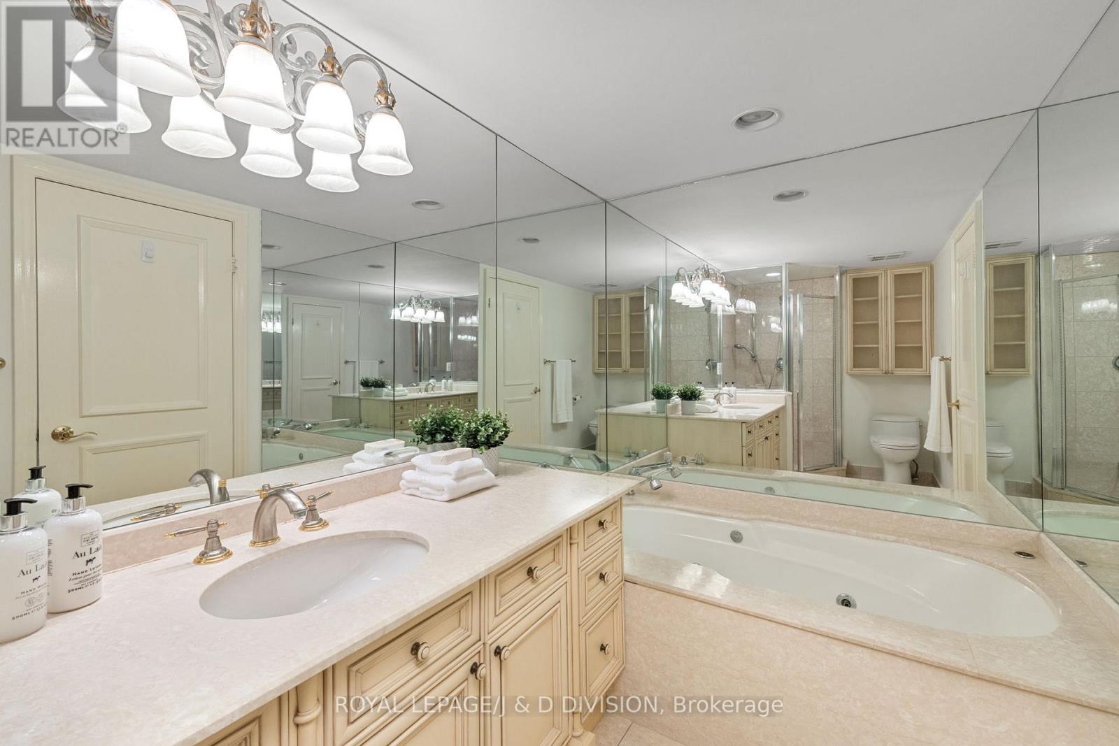 302 - 3800 Yonge Street, Toronto, Ontario  M4N 3P7 - Photo 17 - C13144630