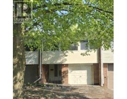 110 OVERLEA DRIVE, Kitchener, Ontario