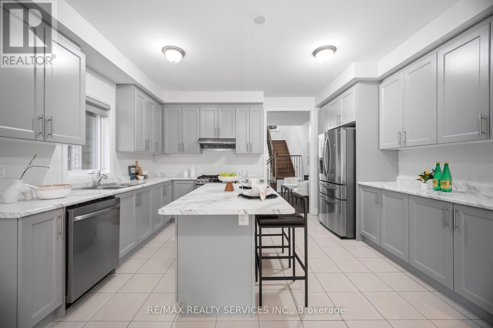 29 Summerbeam Way, Brampton, Ontario  L6Y 0E3 - Photo 7 - W13166782
