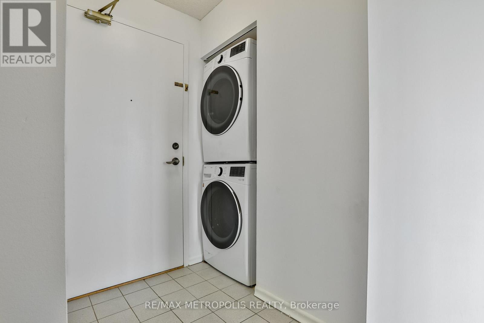 711 - 4470 Tucana Court, Mississauga, Ontario L5R 3K8 - Photo 6 - W13166796