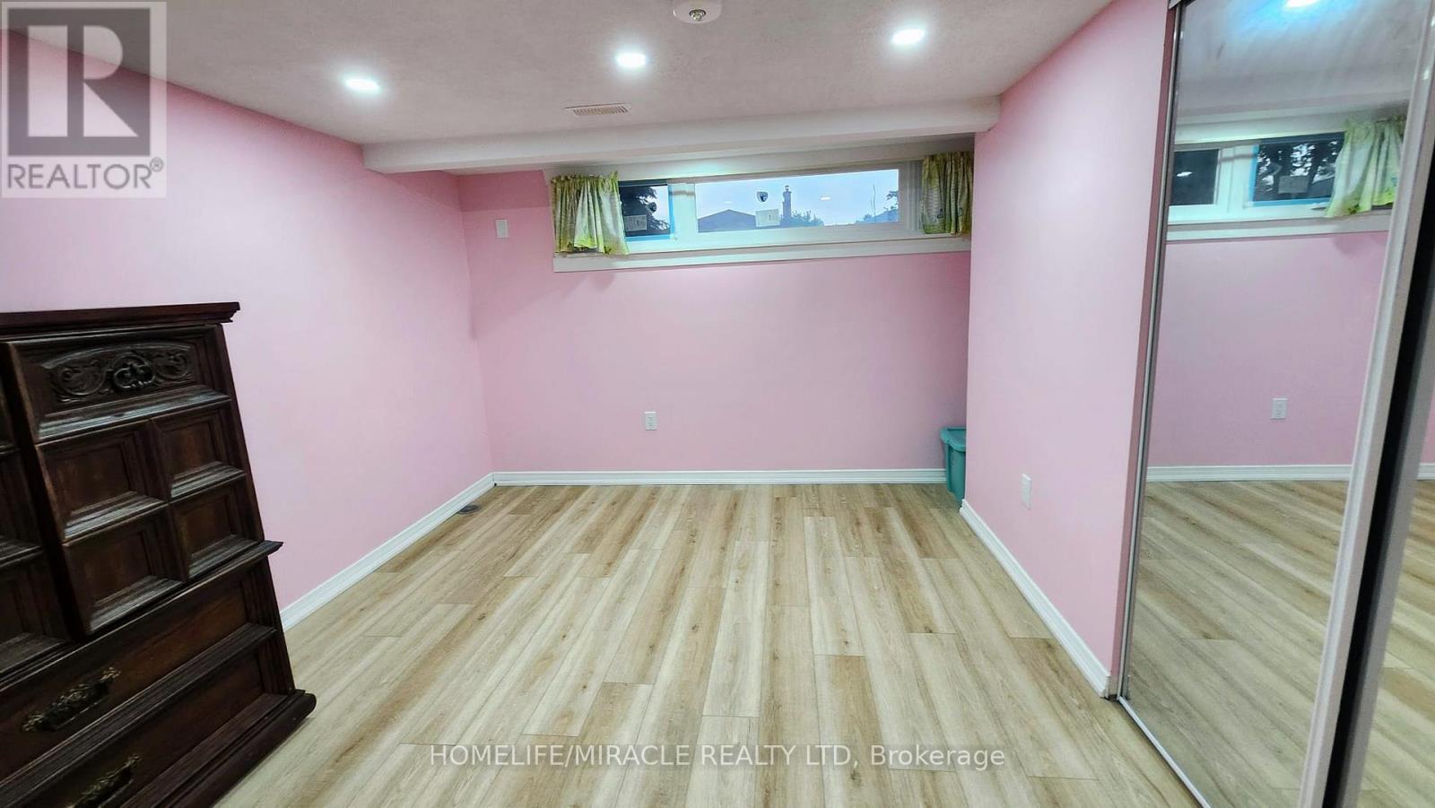 7 Mcclure Avenue, Brampton, Ontario  L6X 2E2 - Photo 12 - W13166822