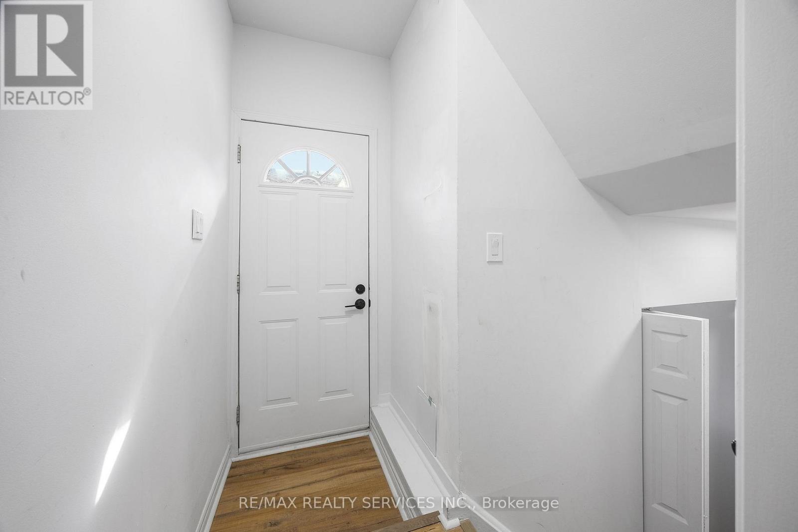 70 Wilton Drive, Brampton, Ontario  L6W 3A1 - Photo 27 - W13166826