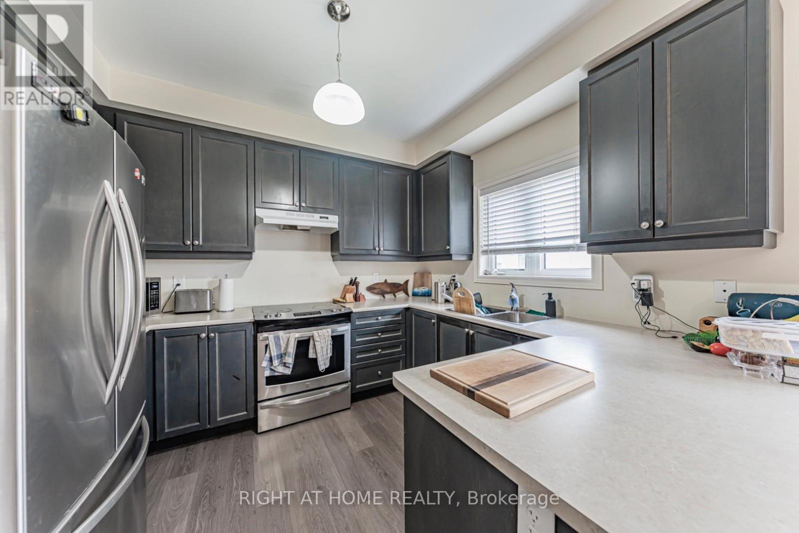 549 Stream Crescent, Oakville, Ontario  L6M 1N7 - Photo 7 - W13166666
