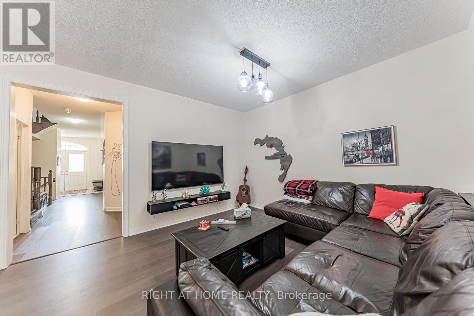 549 Stream Crescent, Oakville, Ontario  L6M 1N7 - Photo 4 - W13166666