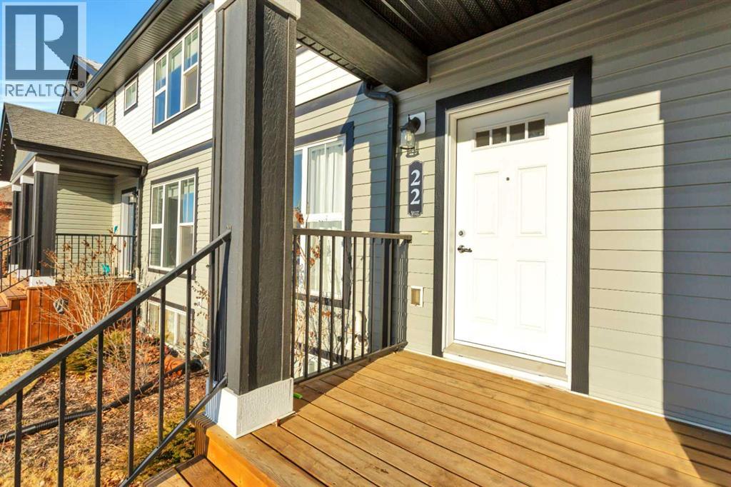 22 Latoria Court, Rural Red Deer County, Alberta  T4E 3B8 - Photo 3 - A2272837