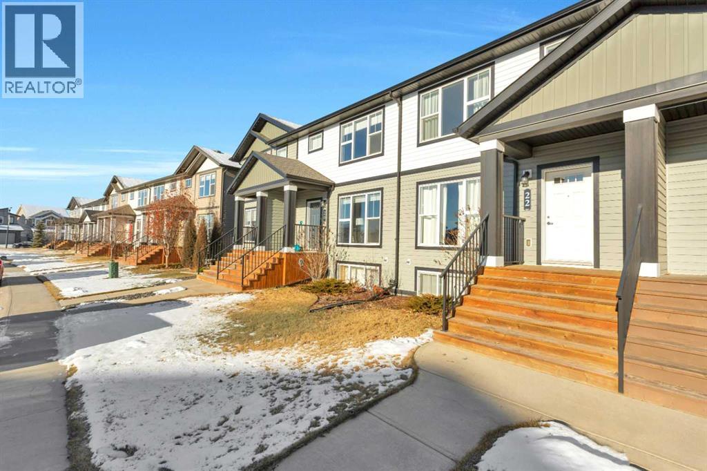 22 Latoria Court, Rural Red Deer County, Alberta  T4E 3B8 - Photo 2 - A2272837